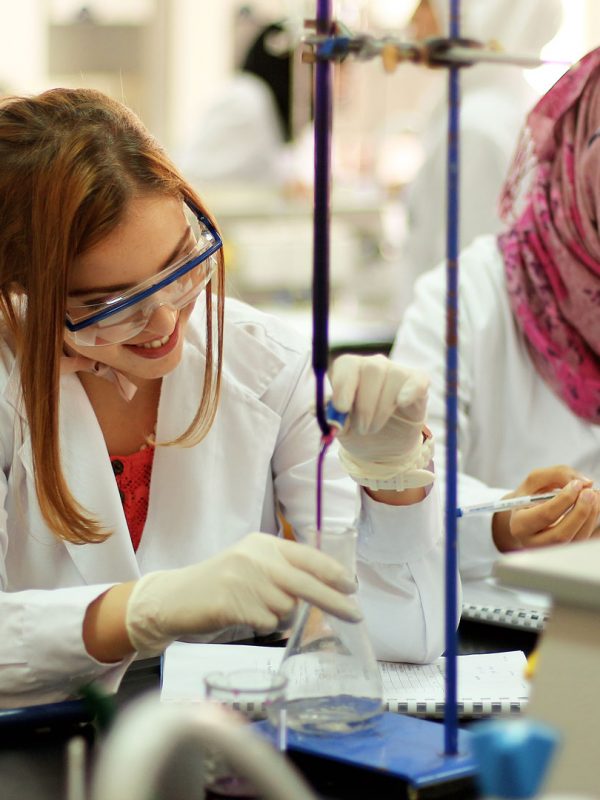Vind een groothandel in medische instrumenten en laboratoriumartikelen en vraag rechtstreeks een offerte aan via Grootmarkt.