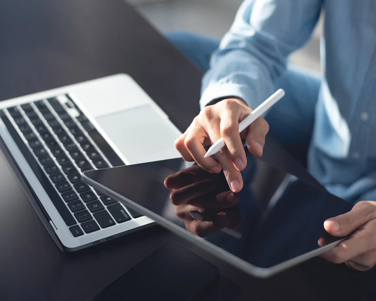 Zoek een ICT-groothandel in tablets en laptops voor je bedrijf, op rekening geleverd, en vraag gratis aan via Grootmarkt.